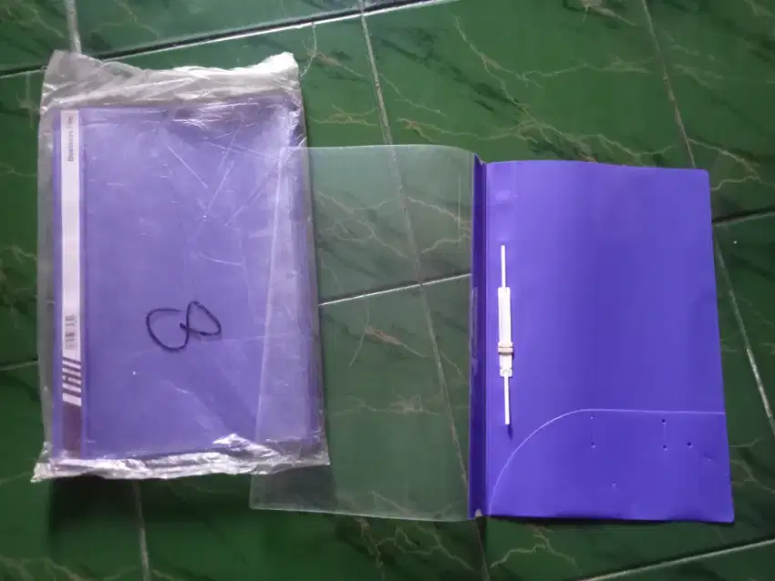 8 pcs MAP PLASTIK BARU SNELHEKTER WARNA UNGU MERK FELIX
