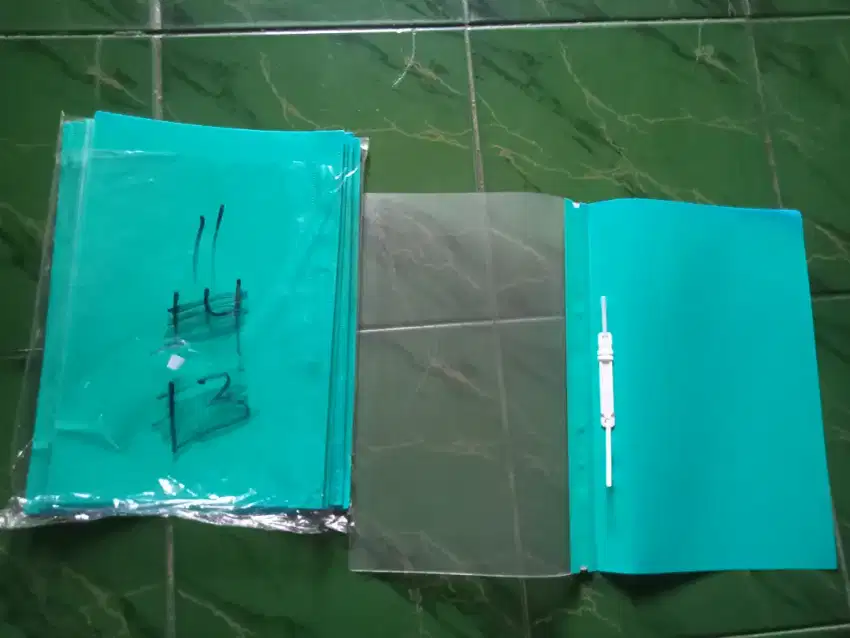 11 pcs MAP PLASTIK BARU SNELHEKTER WARNA IJO TOSKA MERK DATAPLUS