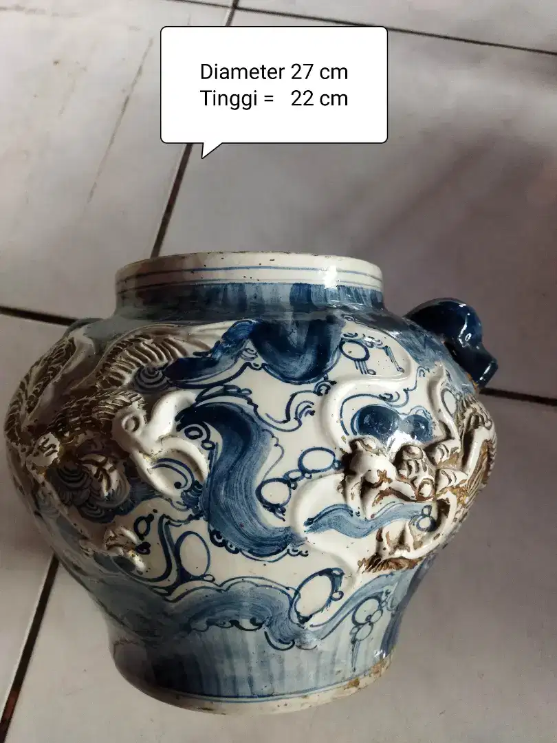 Guci pot antik gambar merak naga