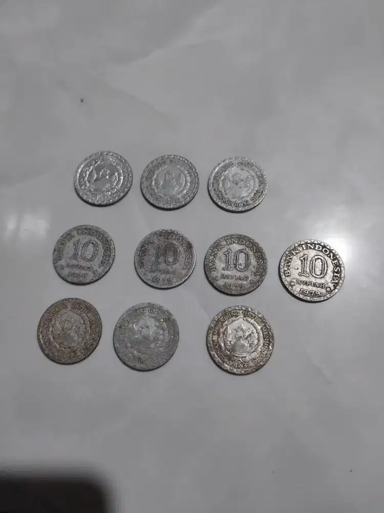 Uang koin 10 rupiah