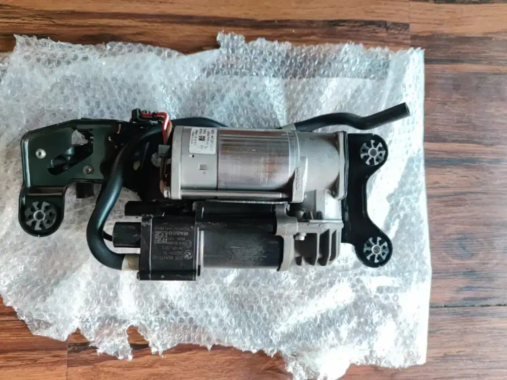 Kompresor airmatic original BMW X5 F15 X6 F16