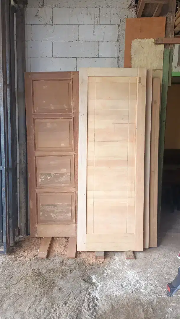 PINTU KAYU KAMPER