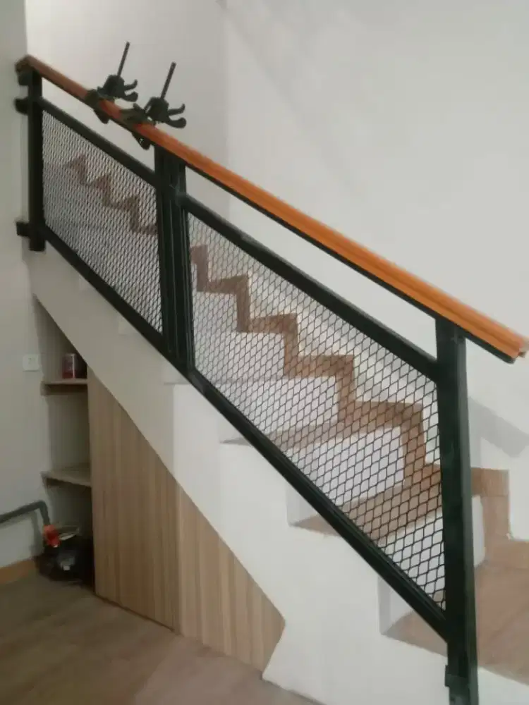 Tukang las panggilan ke rumah