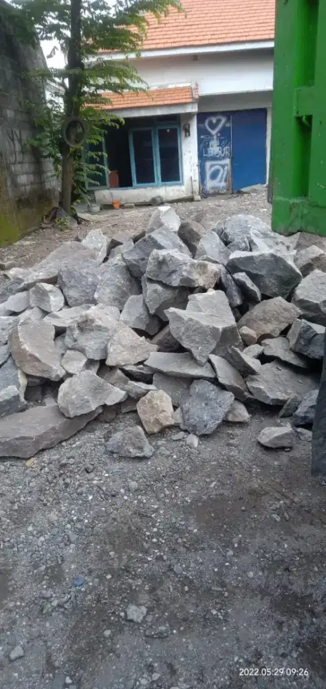 Batu Kewal Pondasi Langsung Tambang