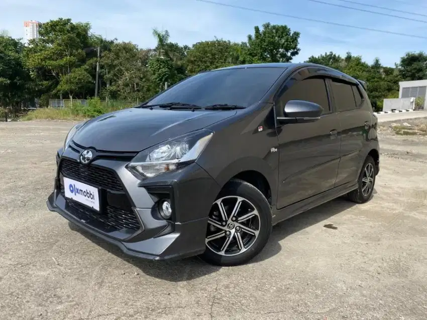 Toyota Agya 1.2 GR Sport Bensin-AT 2022 Abu-abu WZM