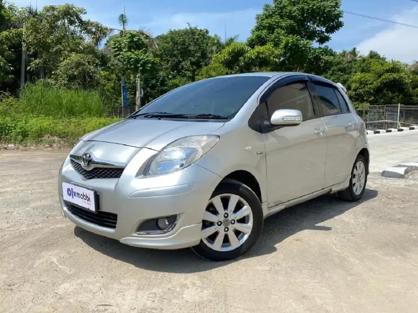 Toyota Yaris 1.5 E Bensin-MT 2012 Silver LNN