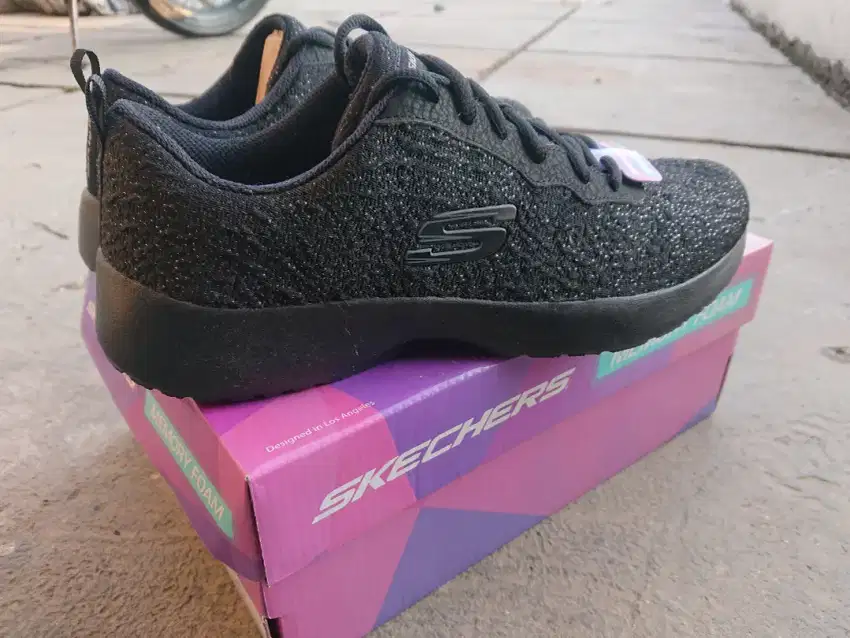 Sepatu Skechers ORI