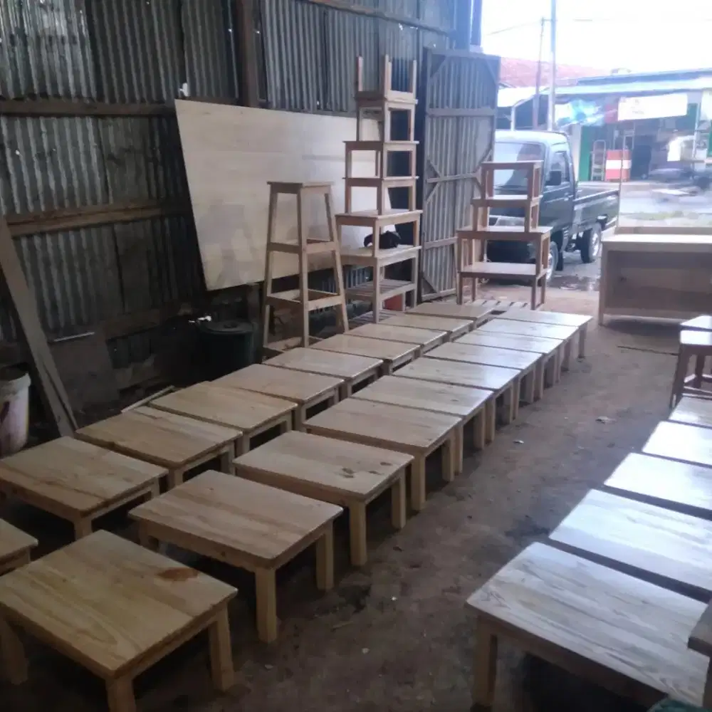 Lekar ngaji atau meja belajar kayu jatiblanda ukuran p54L35 T28