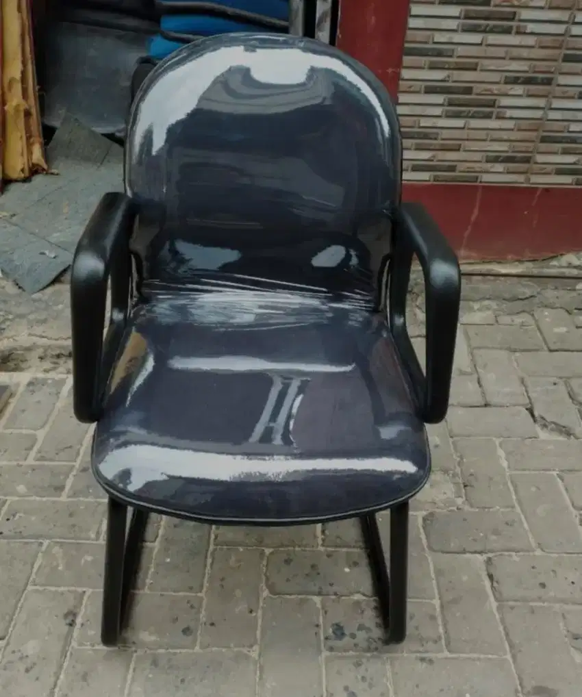 Kursi kantor hadap