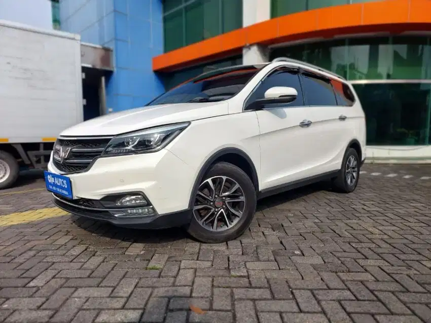 [ OLXmobbi ] Wuling Cortez 1.8 L Lux AMT Bensin-AT 2017 VS