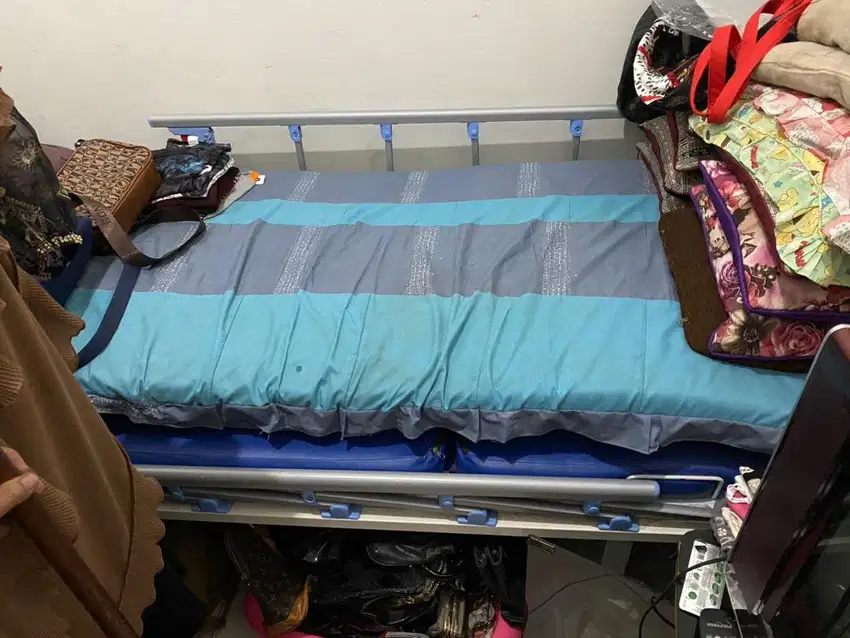 DIJUAL RANJANG RUMAH SAKIT KONDISI LIKE NEW