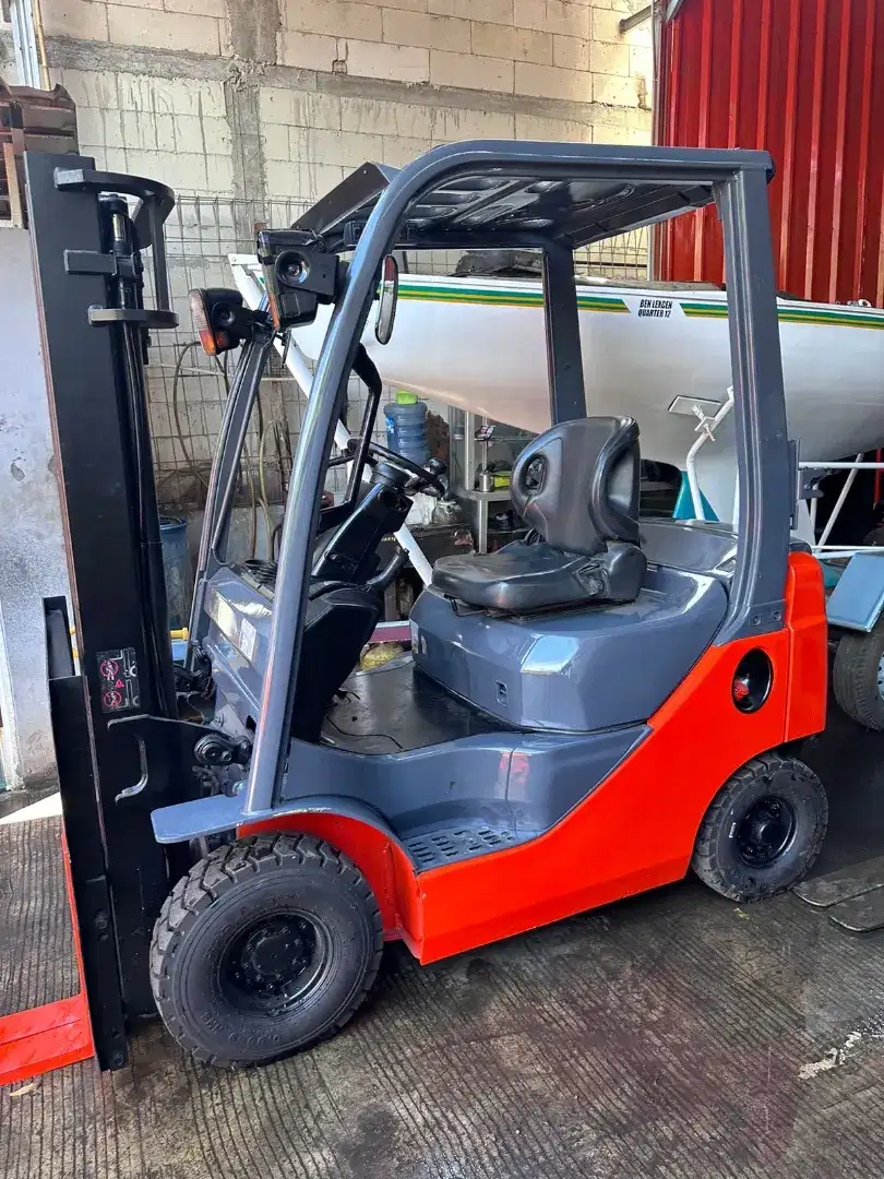 Forklift Bekas 1 ton 8fd10 Tahun 2014