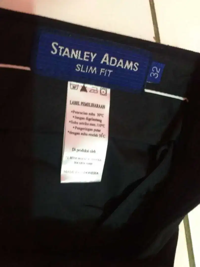 CELANA KERJA BAHAN STANLEY ADAM SLIM FIT