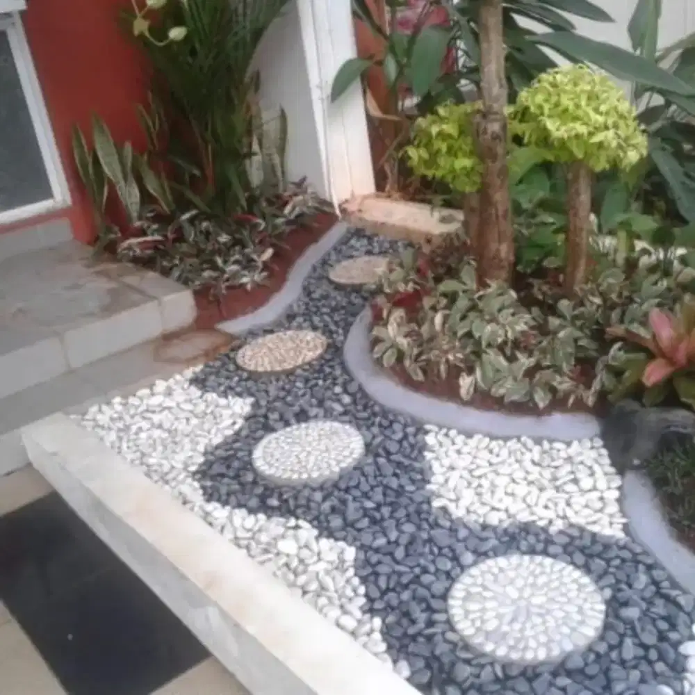 Jasa pembuatan taman kering minimalis