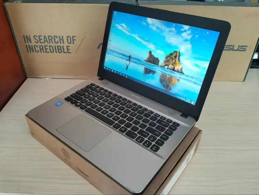 Laptop Asus X441B Harga : Rp. 1.800.000