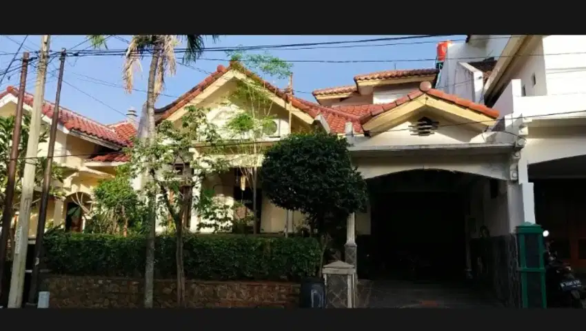 DIKONTRAKKIN RUMAH PESONA KHAYANGAN II