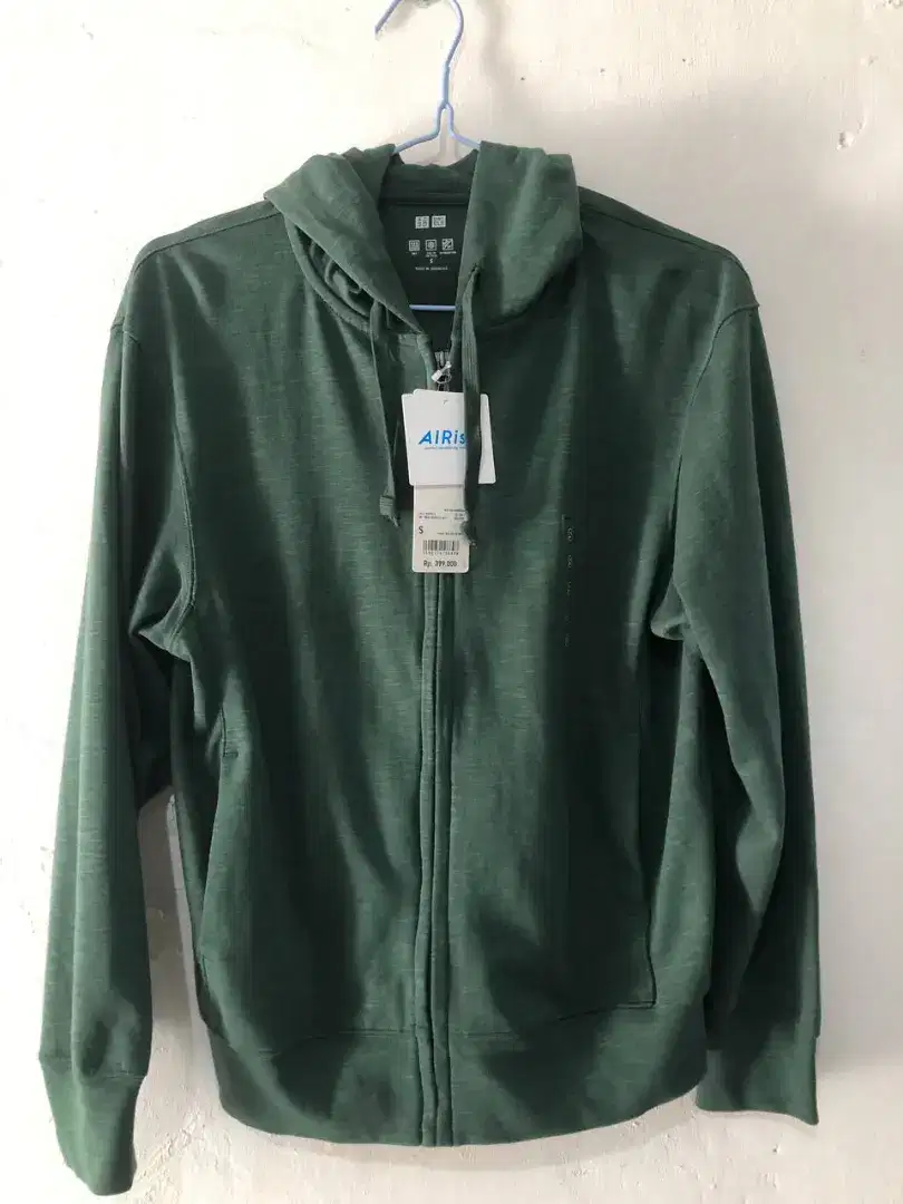 Jaket NEW Uniqlo Airism UV protect 
size S fit M