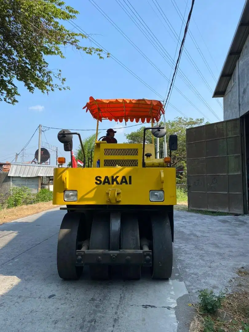 Tire Roller Sakai TS7409
