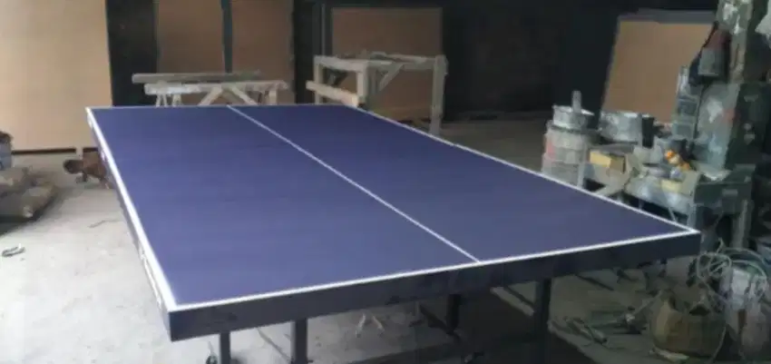 Meja tenis lapangan meja pingpong