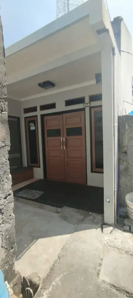 Disewakan 1 Rumah minimalis 1 lantai, 2 kamar tidur, bebas banjir