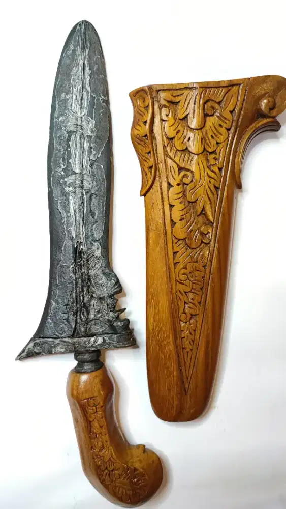 Pusaka kuno wingit antik langka unik Keris bethok pandito Tunggal