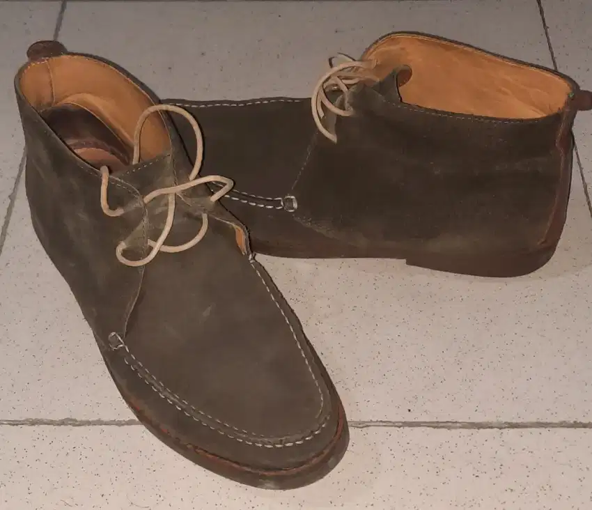 Sepatu pria Massimo Dutti size 42 (bahan suede) preloved with box