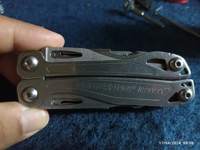 Leatherman sidekick