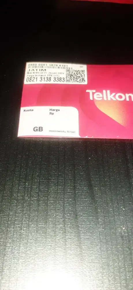 Simpati manis, cantik,  gampang diingat