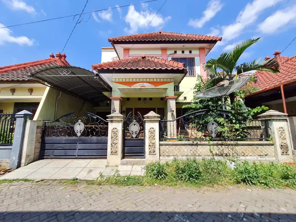 Rumah Murah 2 Lantai di Area Perumahan Candi Panggung Suhat Luas 105