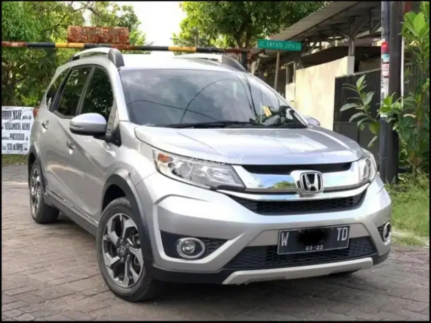 Kaca film mobil panggilan