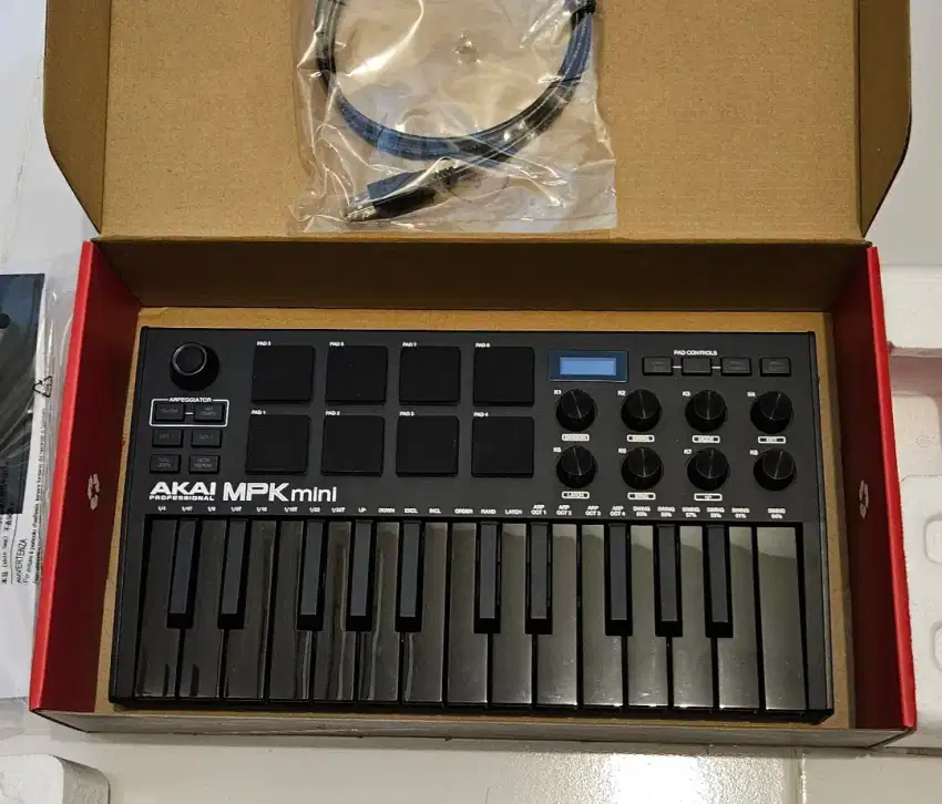 Akai MPK Mini Keyboard MK3 Midi Controller Hitam