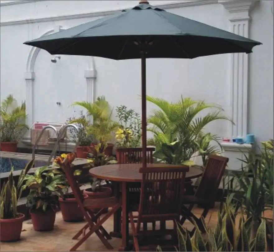 Meja Bundar Kursi Payung Teras