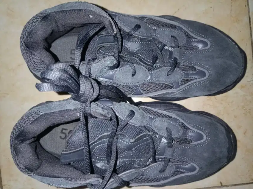 Adidas Yeezy 500 Utility Black sz 41 1/2