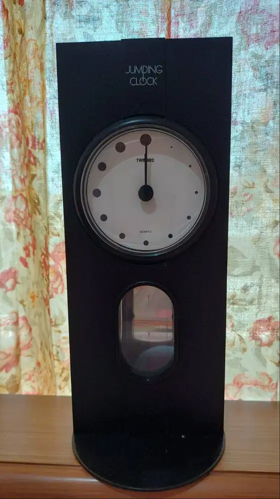 TwinBird Jumping Clock (Rusak)
