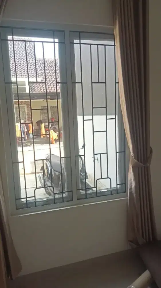 Tralis jendela rumah