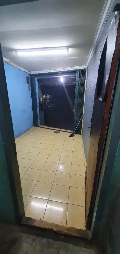 Di sewakan  kios per 3,6,12 bln