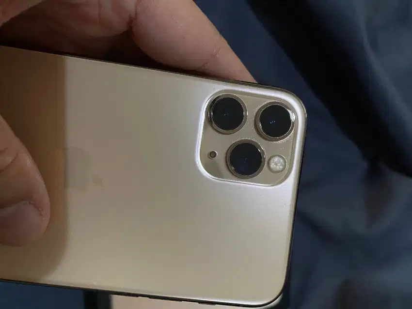 iPhone 11 Pro 256GB Bisa Semua Simcard. Mulus Always Pakai Casing & TG