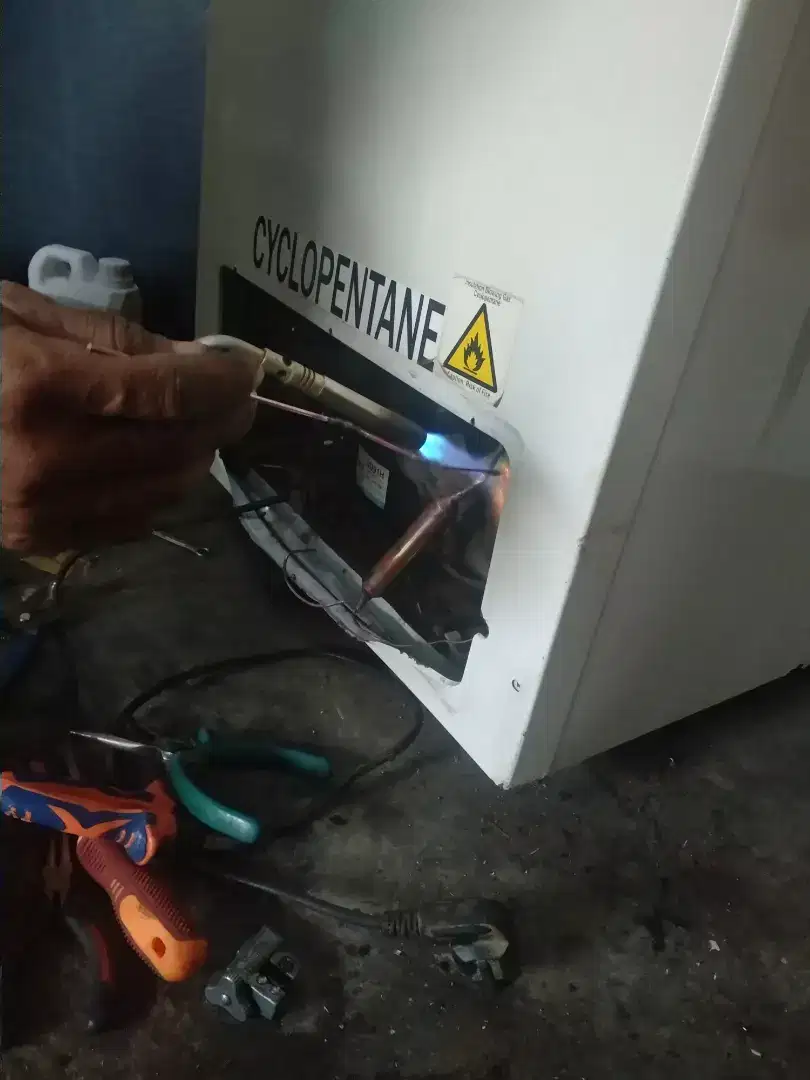 JASA SERVICE MESIN FREEZER