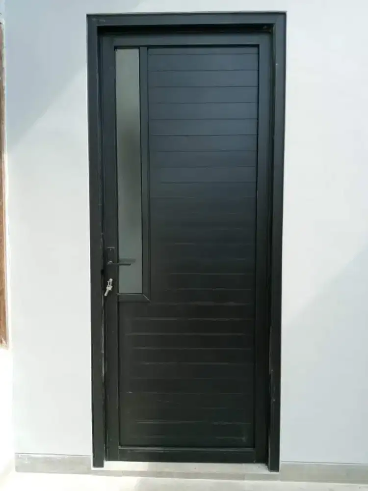 Kusen aluminium dan kaca