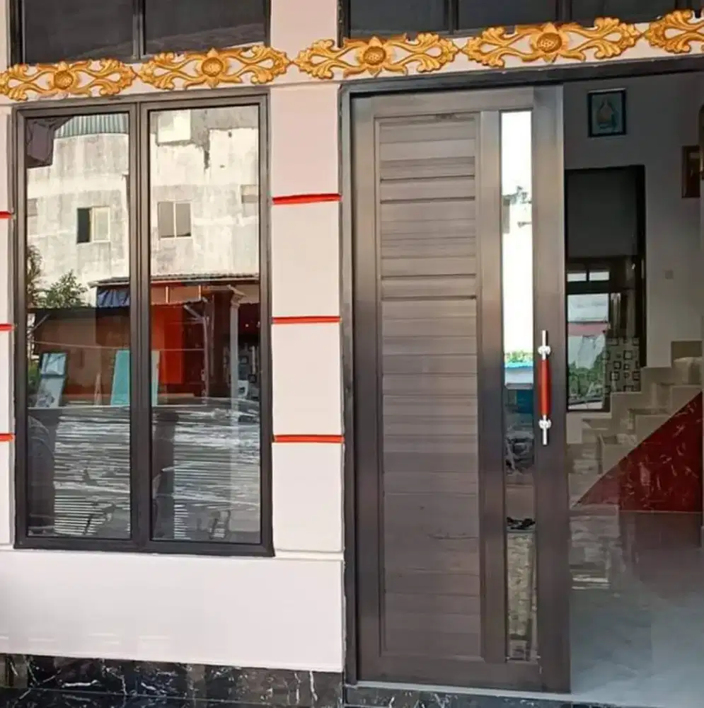 Tukang kusen aluminium