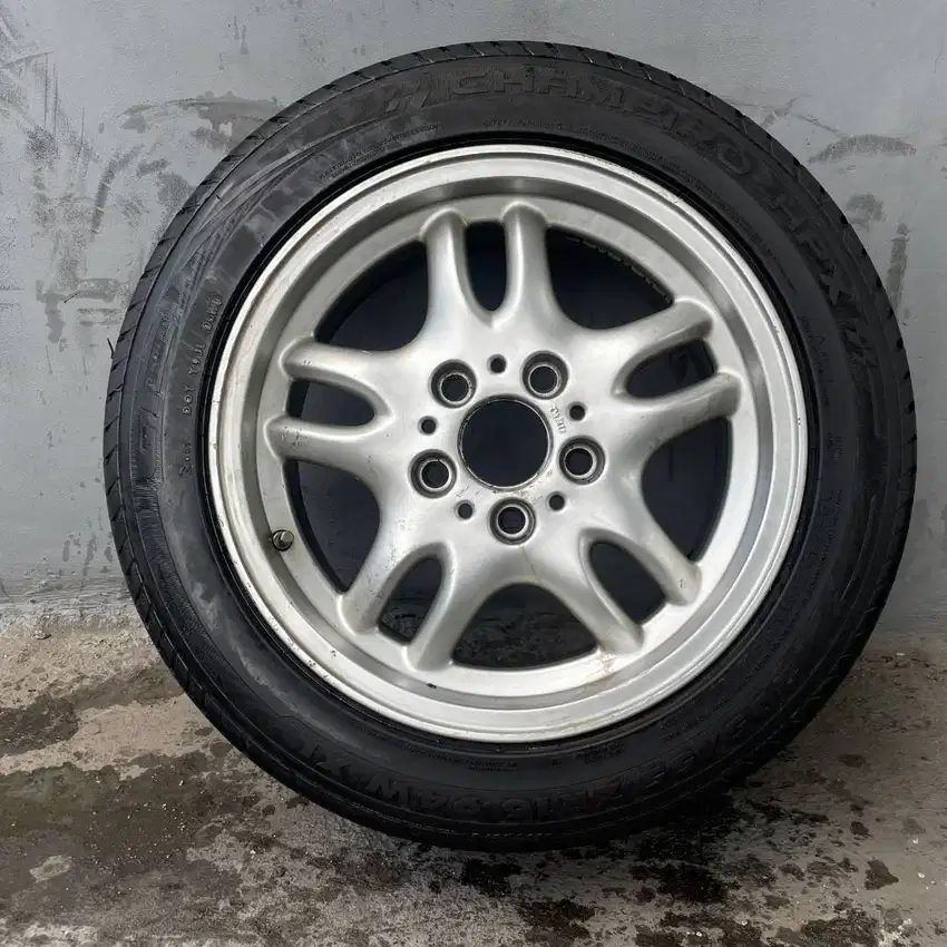 VELG OEM BMW e36 ring 16 pcd 5×120 ban Gt Radial 205/55 R16