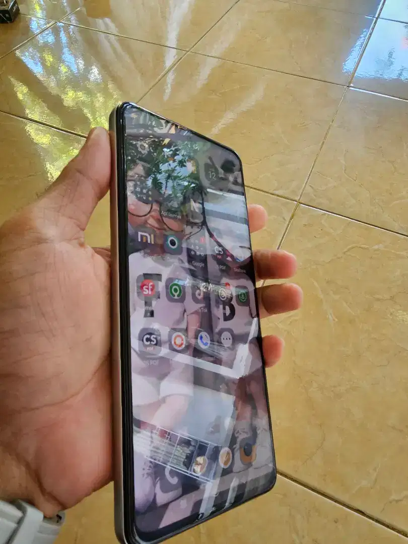 POCO F4 mulus seperti baru