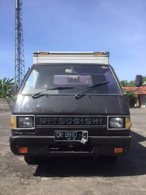 Dijual Mitsubishi L300 Box Solar Th 2000