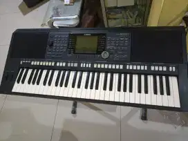 Yamaha psr s950