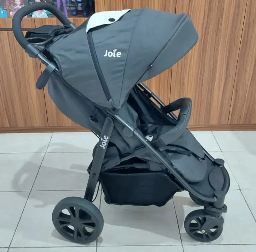 Dijual stroller litetrax 4