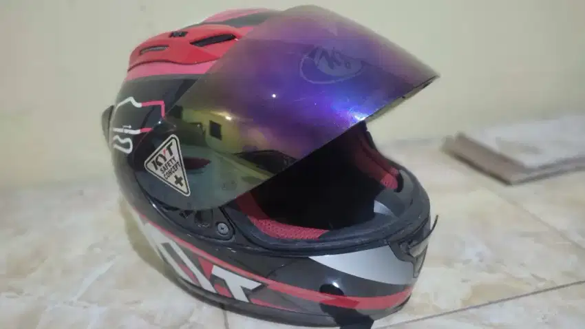 Dijual Helm KYT full face