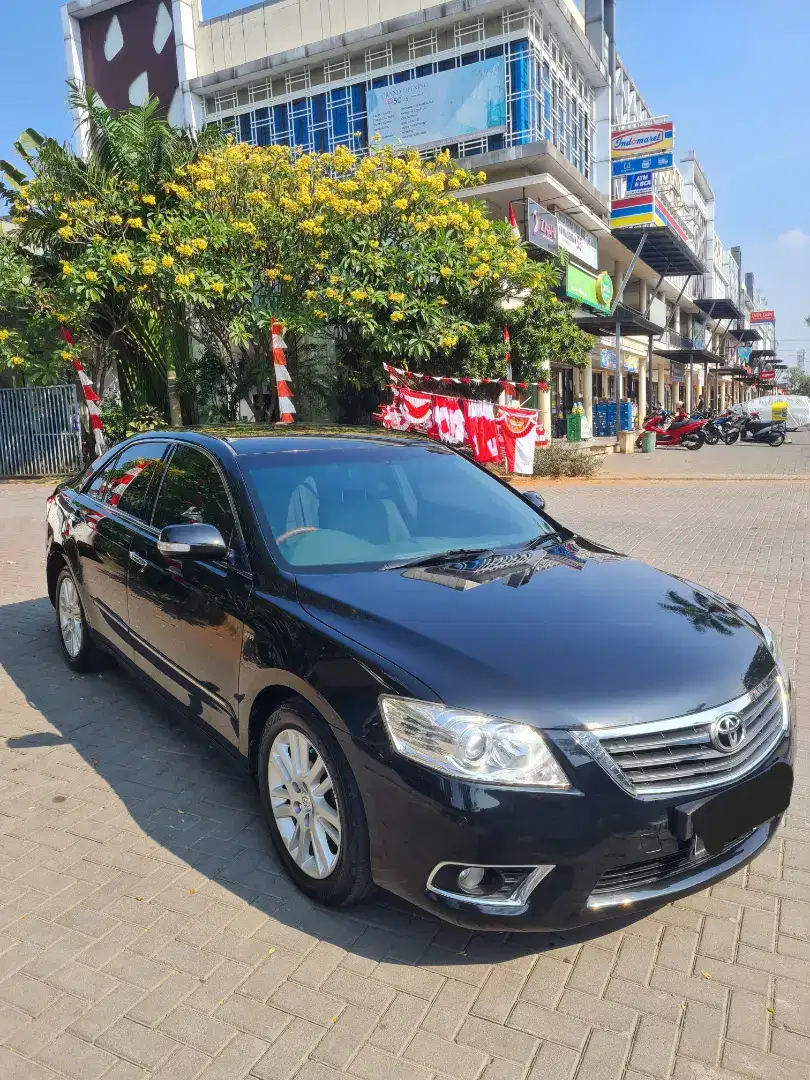 ( HARGA TUNAI) LOW KM TOYOTA CAMRY V 2011