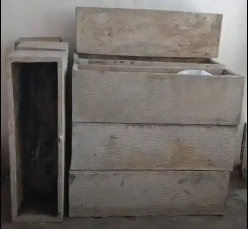 Pot bunga bahan teraso bisa nego