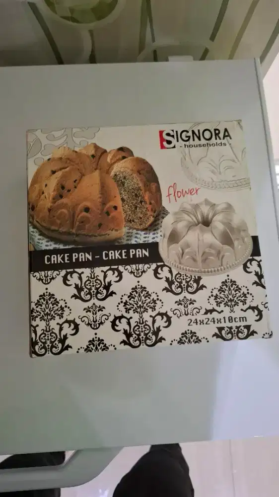 Signora Loyang Pan Flower