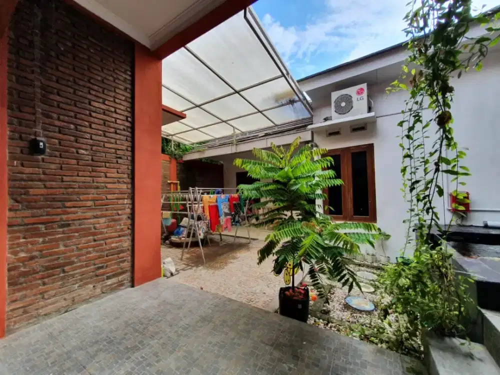 Rumah dekat kampus ISI UMY. Belakang kel.pendowoharjo. 130/204